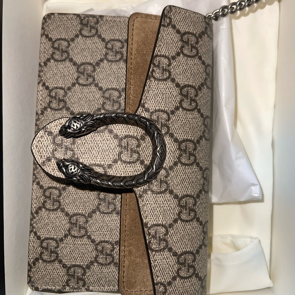 Gucci logo small bag